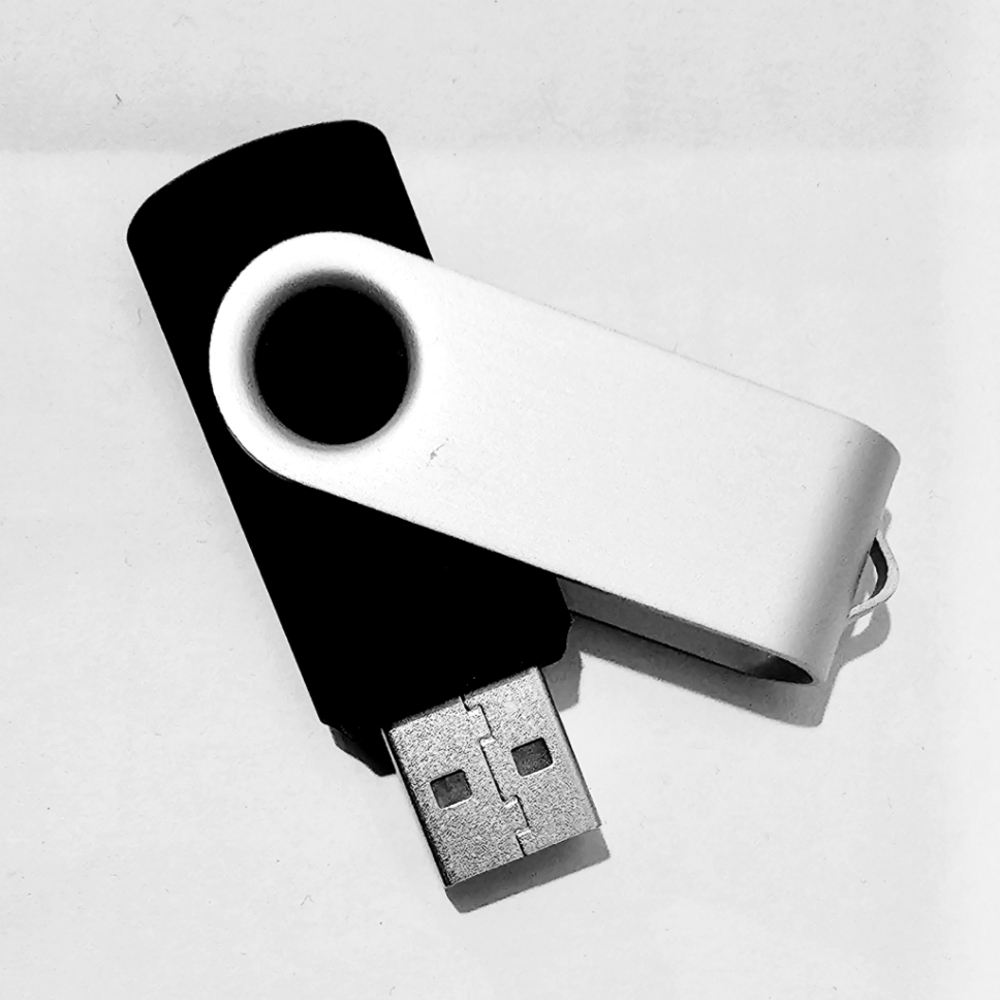 1GB Flash Drive Thumb